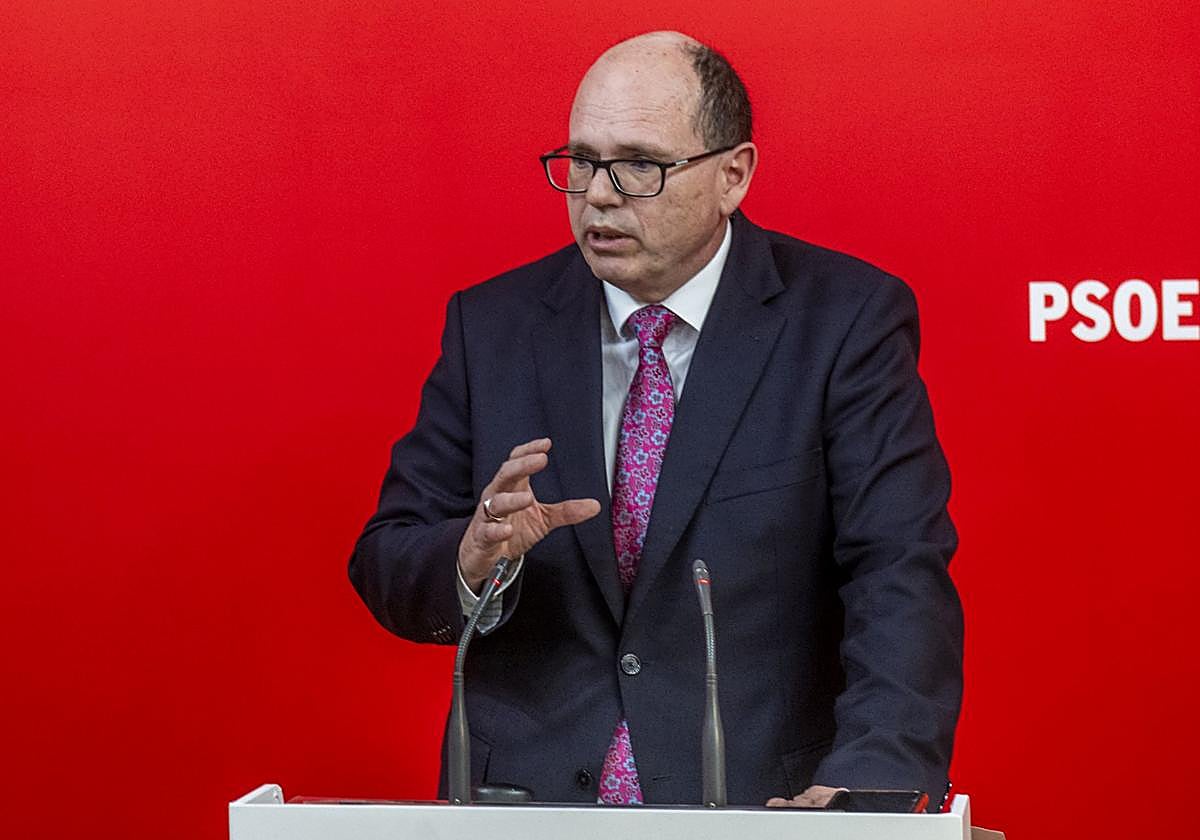El lorquino Juan José González, este viernes, en rueda de prensa.