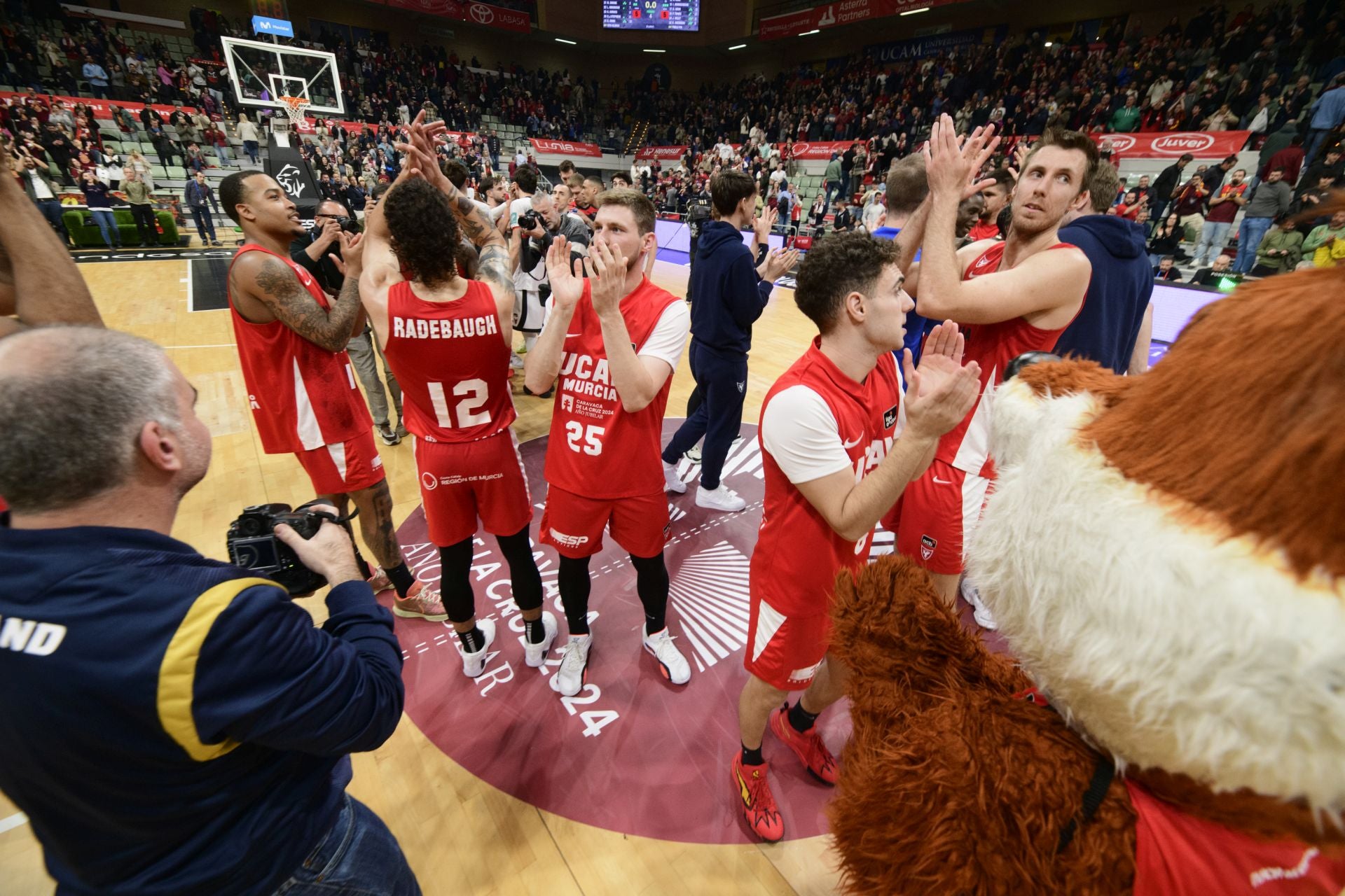 La victoria del UCAM Murcia ante el Granada, en imágenes