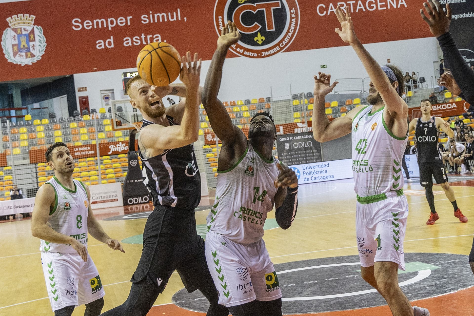 En imágenes, el Odilo frente al Castellón