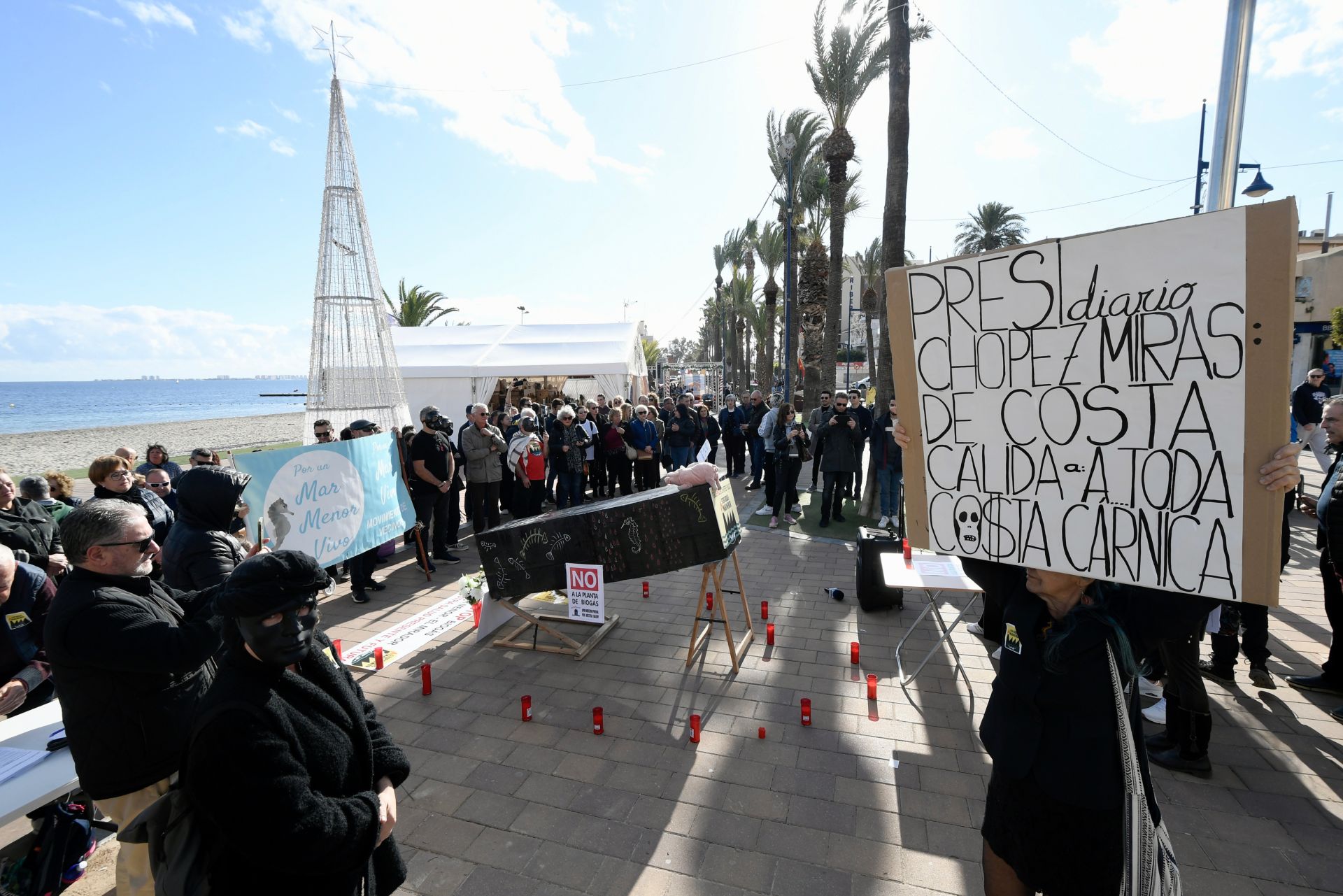 La marcha fúnebre contra la planta de biometano en San Javier, en imágenes