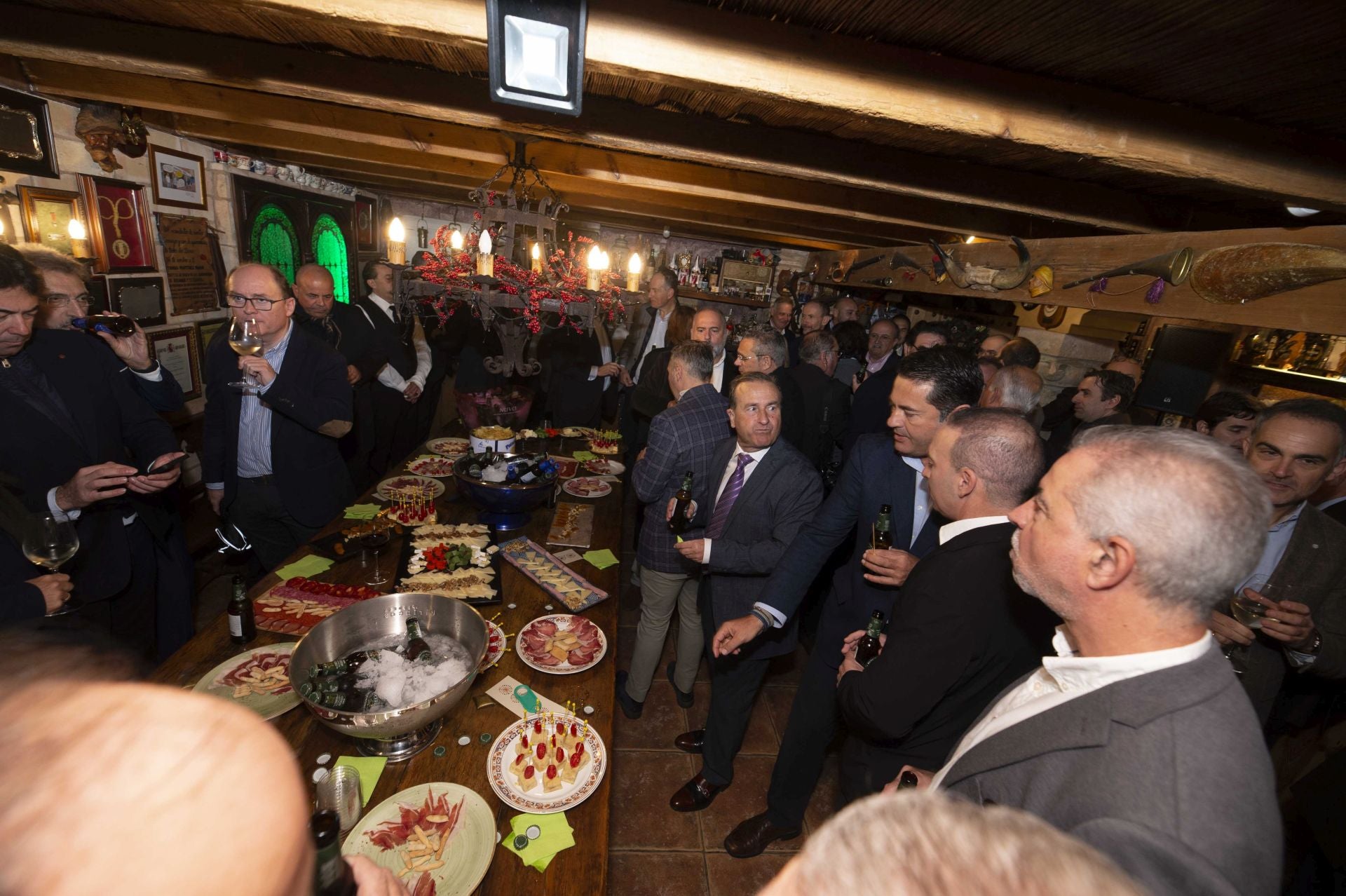 El brindis de Nochevieja de Tomás Martínez Pagán, en imágenes