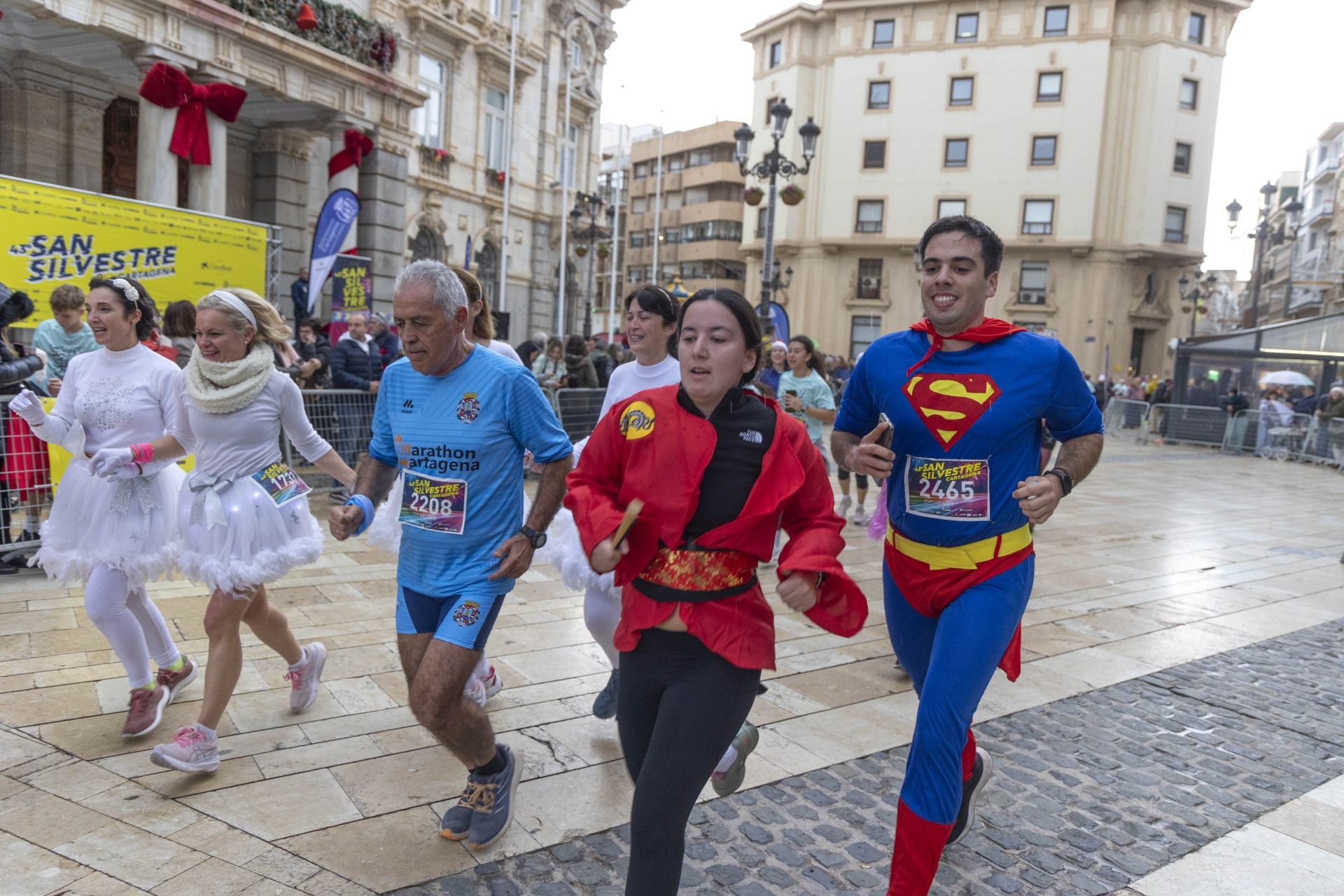 Los disfraces de la San Silvestre de Cartagena 2024, en imágenes