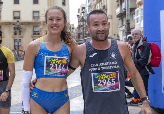 Carmen del Mar Krawczynski y Antonio Martínez, ganadores de la San Silvestre de Cartagena 2024.