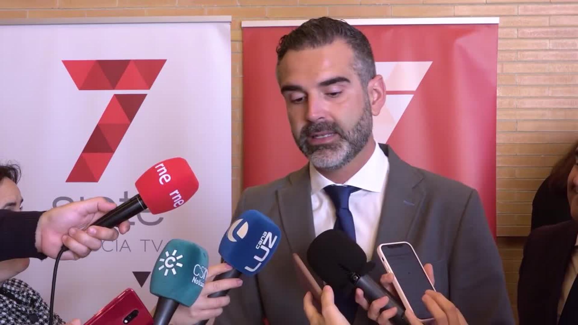 Fernández-Pacheco destaca las "oportunidades de futuro" y empleo con Valle del Hidrógeno Verde