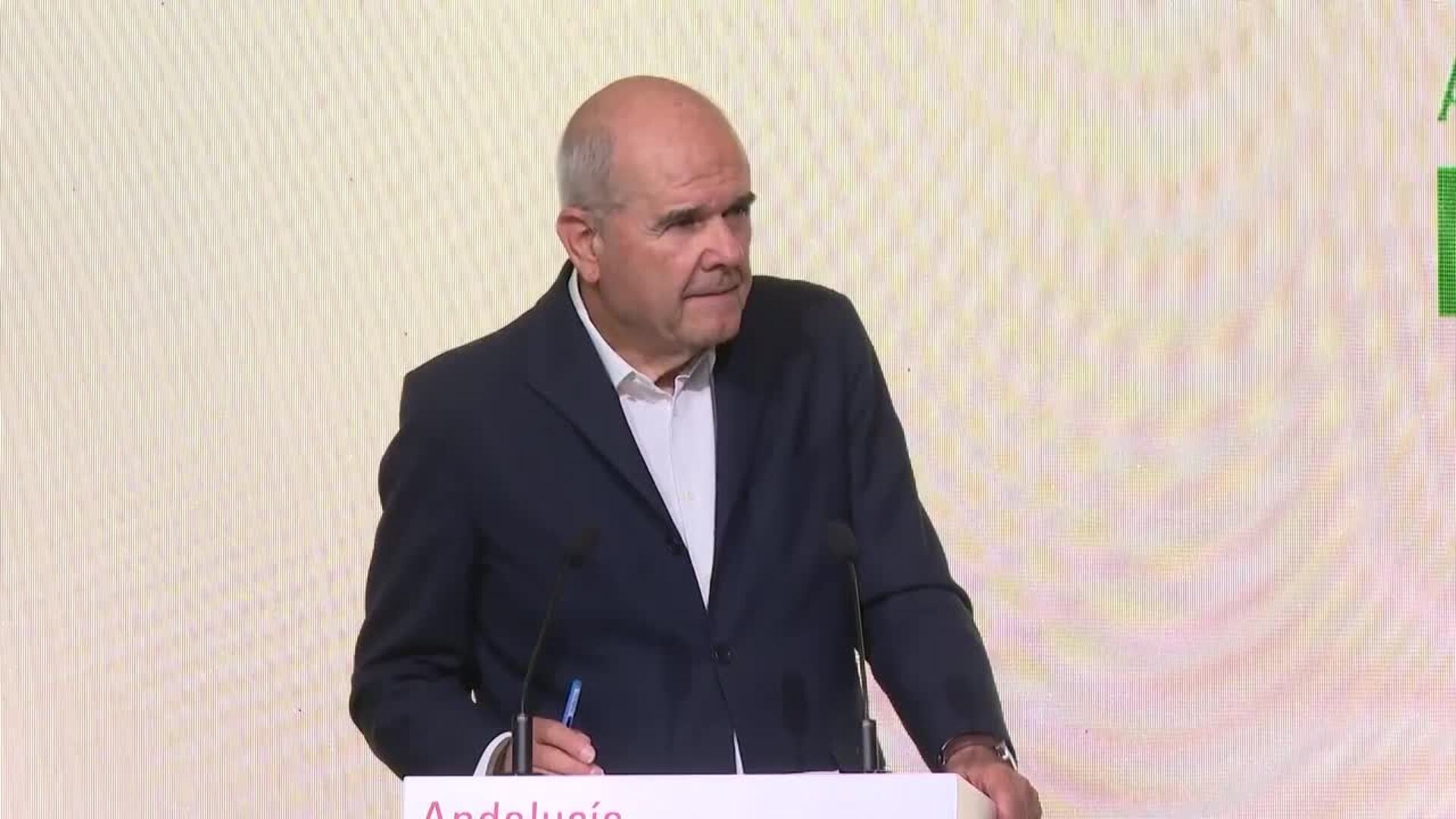 Chaves pide volver al PSOE y prevé "el principio del fin" de gobiernos del PP-A
