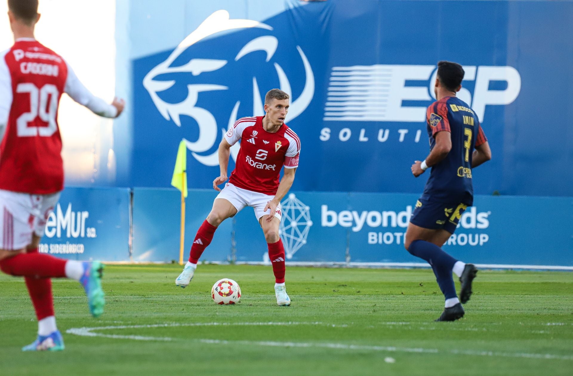 El partido benéfico entre Real Murcia y UCAM, en imágenes