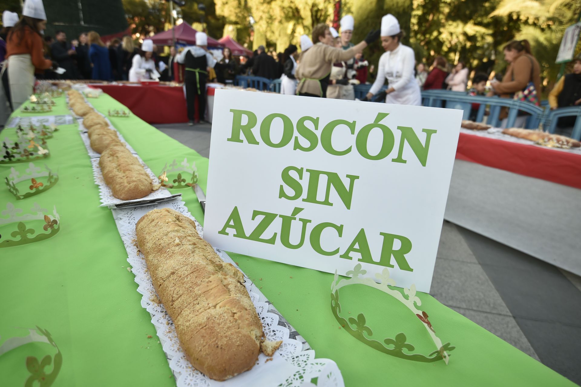 Un roscón de Reyes de 155 metros en Molina de Segura