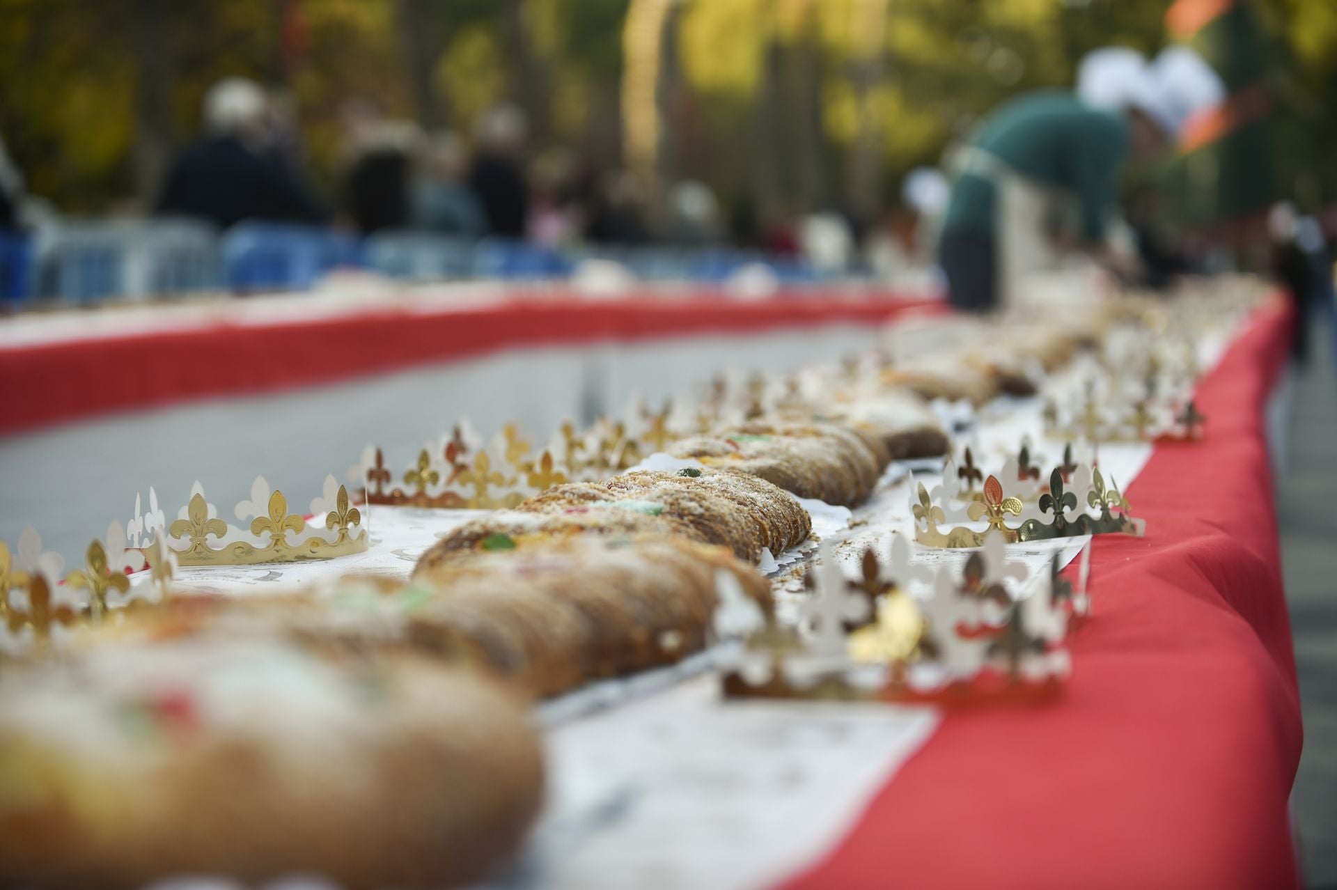 Un roscón de Reyes de 155 metros en Molina de Segura