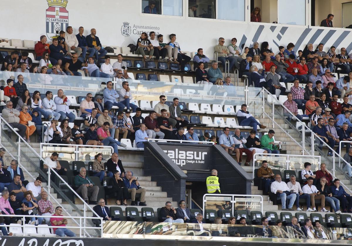 Imagen general del palco de autoridades del estadio Cartagonova en una imagen de archivo.