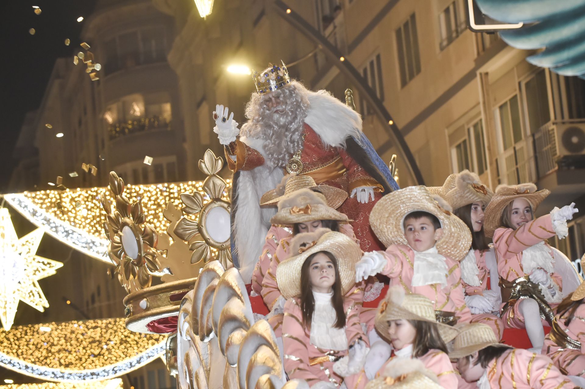 La cabalgata de los Reyes Magos en Murcia, en imágenes