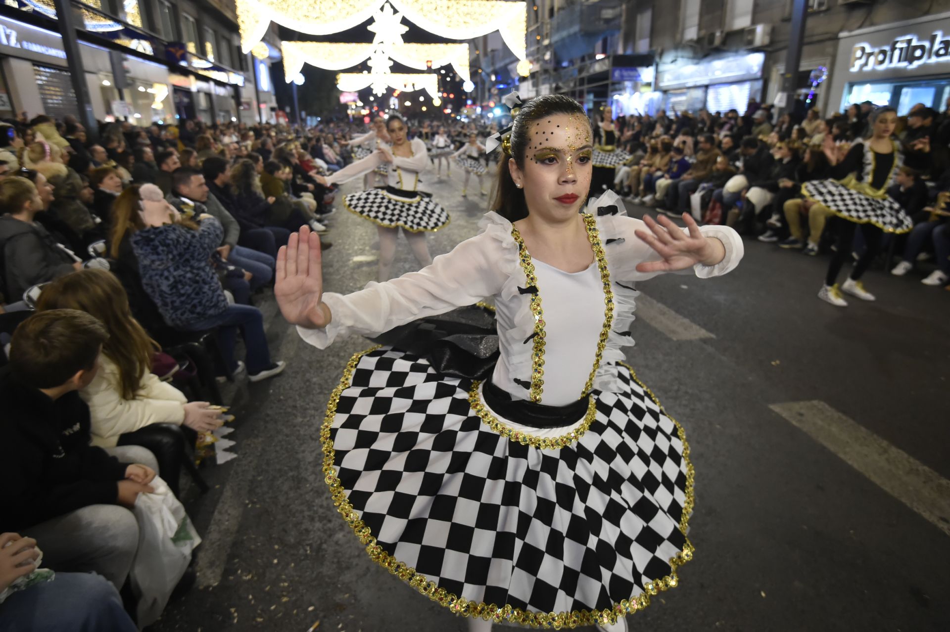 La cabalgata de los Reyes Magos en Murcia, en imágenes