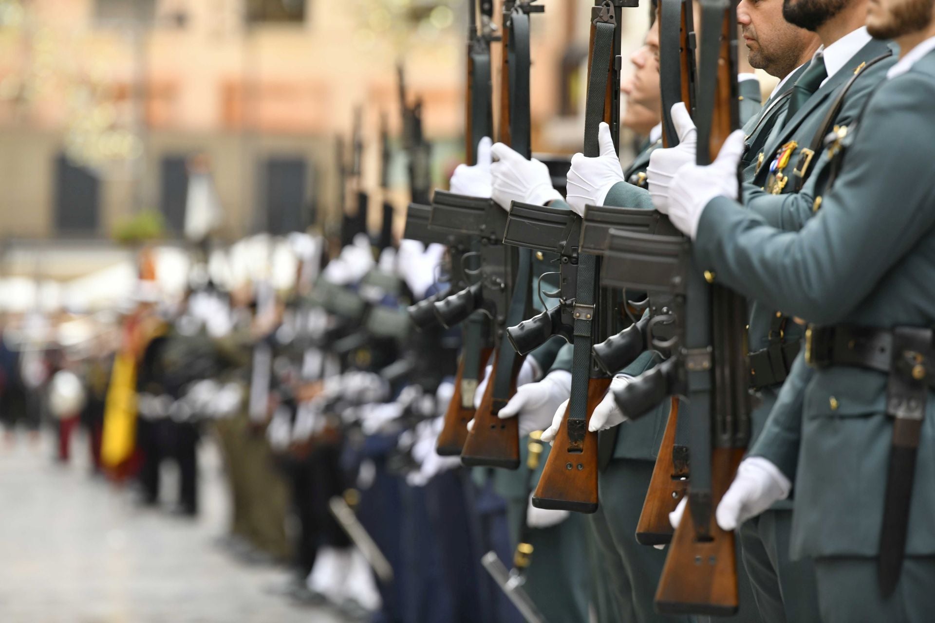 Celebración de la Pascua Militar en Cartagena, en imágenes