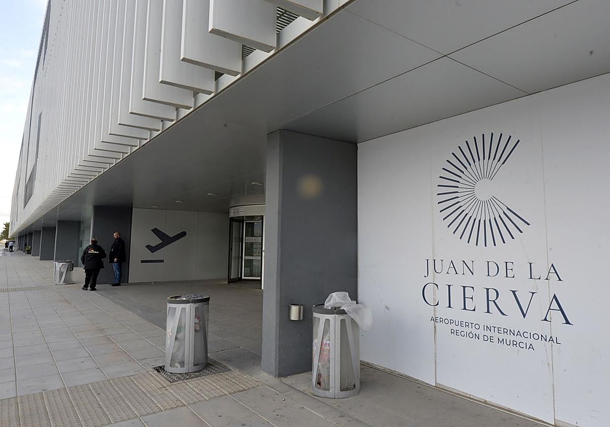 Imagen de archivo del Aeropuerto Juan de la Cierva.