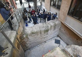 Rueda de prensa para presentan las novedades sobre las obras, este martes.