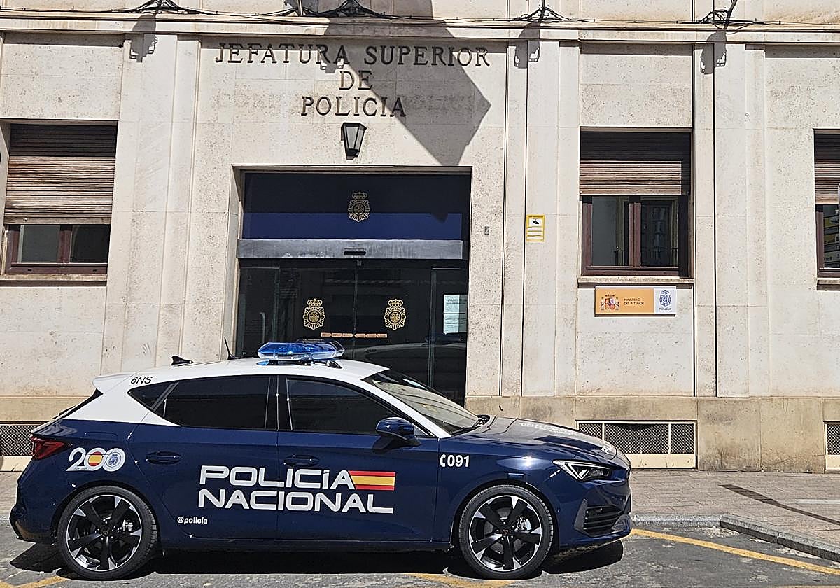 Un vehículo de la Policía Nacional, en una imagen de archivo.