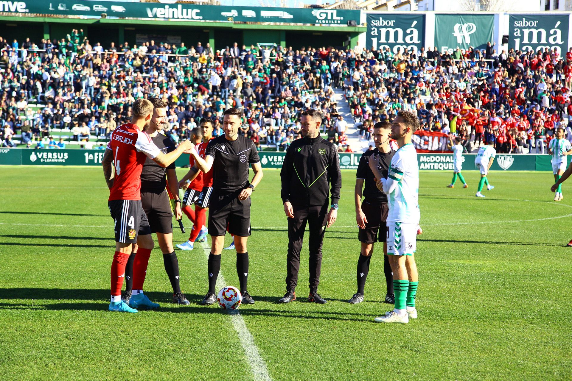 La derrota del Real Murcia frente al Antequera, en imágenes