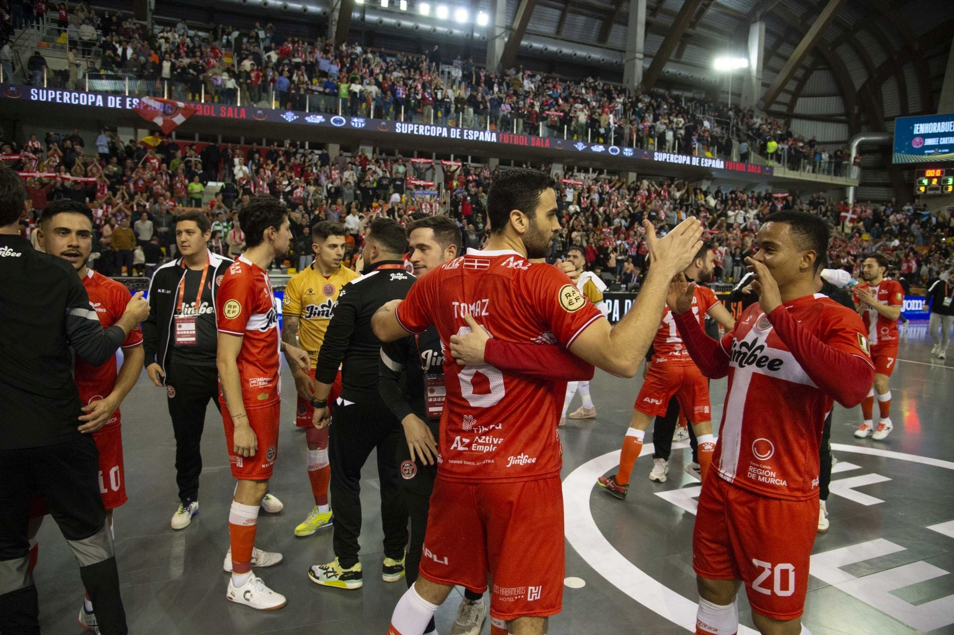 La victoria del Jimbee Cartagena frente al Barça, en imágenes