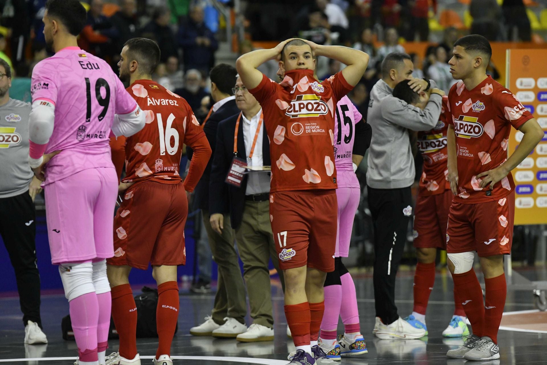 La derrota de ElPozo Murcia frente al Betis, en imágenes