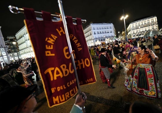 Las imágenes del desfile de Moros y Cristianos, sardineros y huertanos en Madrid