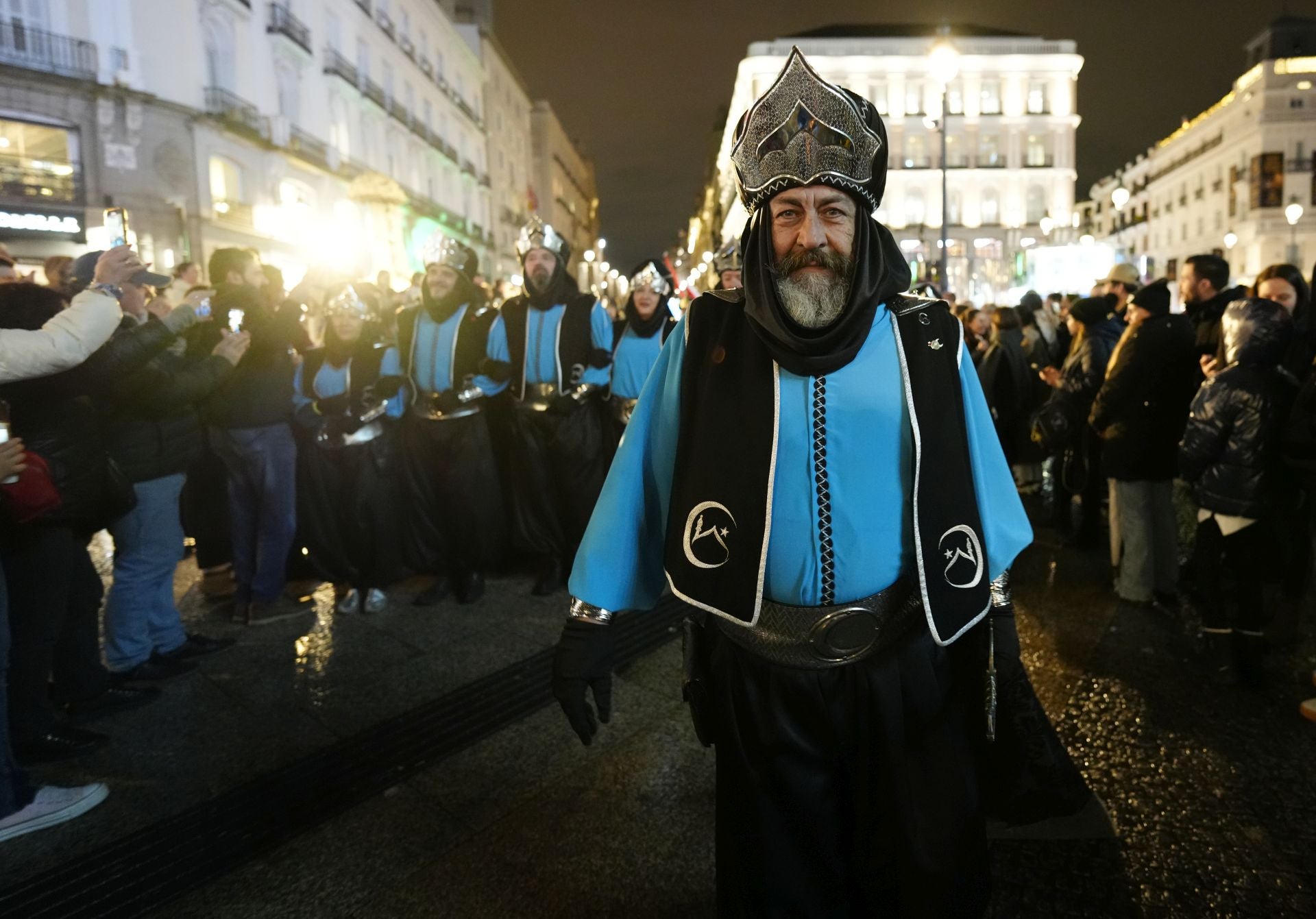 Las imágenes del desfile de Moros y Cristianos, sardineros y huertanos en Madrid