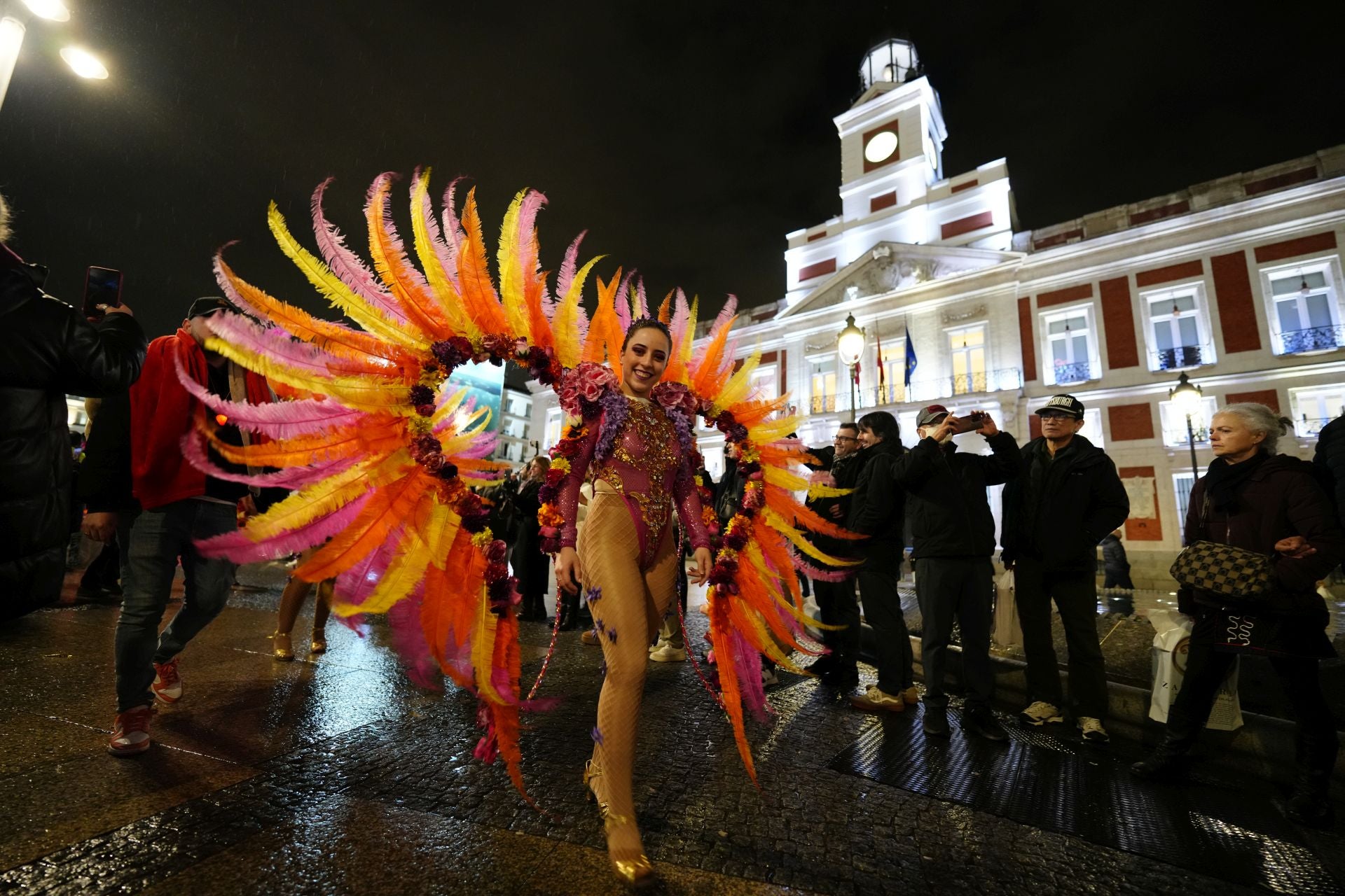 Las imágenes del desfile de Moros y Cristianos, sardineros y huertanos en Madrid