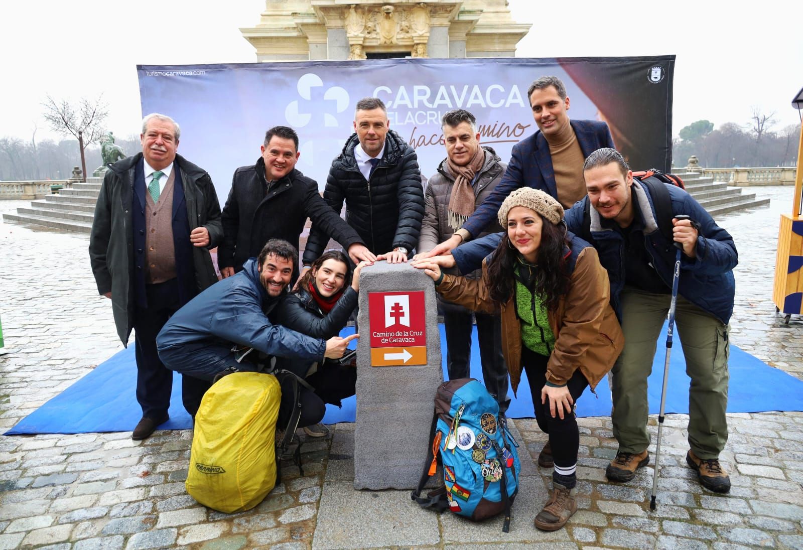 Caravaca recrea los caminos de la Cruz en el parque de El Retiro