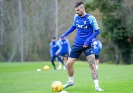 Álex Millán, durante su etapa en el Real Oviedo.