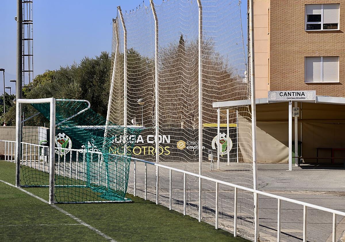 La cantina del campo de fútbol de Los Garres será una de las afectadas por las obras.
