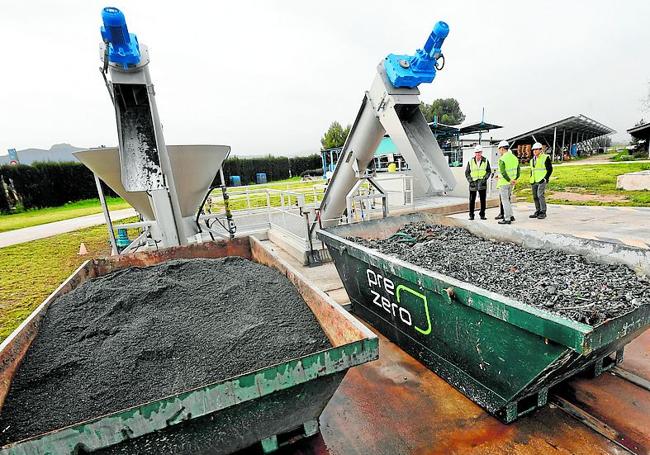 Proyecto pionero en la Región de Murcia para convertir los sólidos recogidos del alcantarillado en arenas utilizables en la construcción.