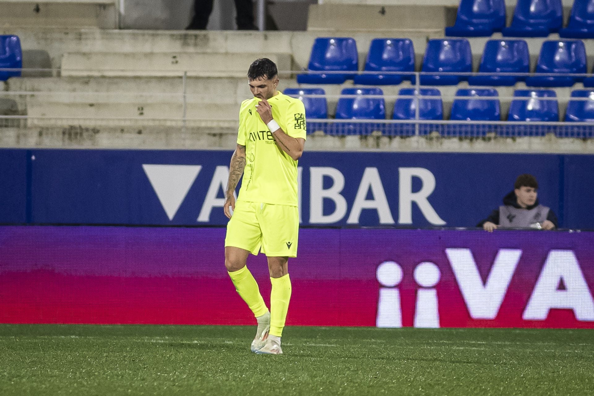 La derrota del Cartagena frente al Huesca, en imágenes