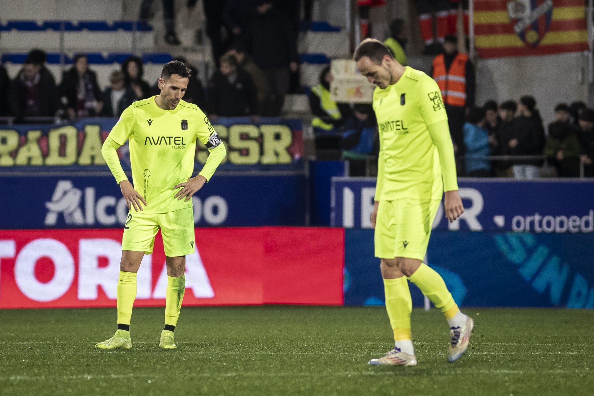 La derrota del Cartagena frente al Huesca, en imágenes