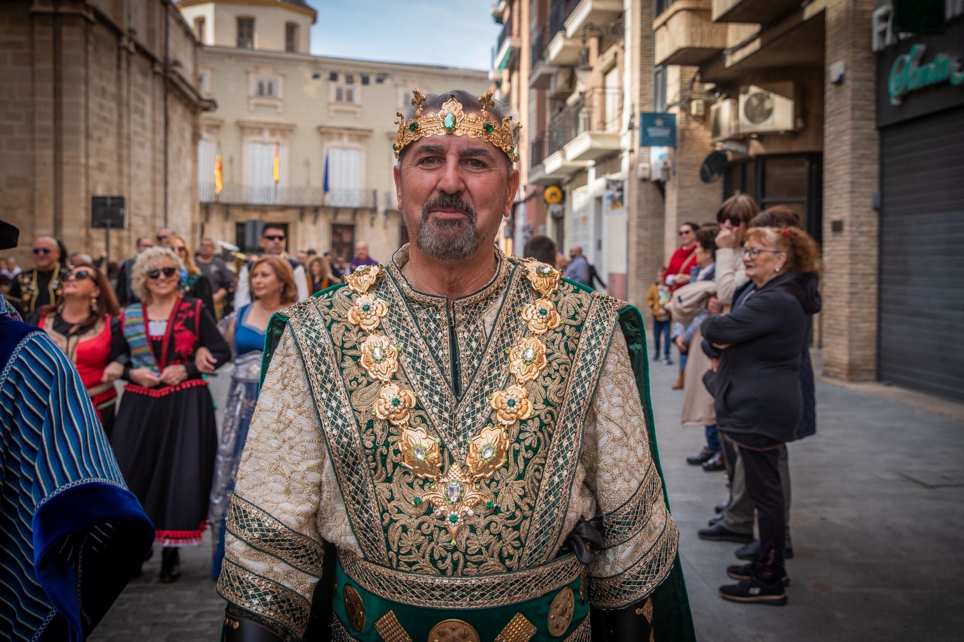 Las imágenes del desfile del Medio Año Festero en Orihuela