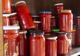 El truco de 'la abuela' para conservar el tomate frito hasta una semana .