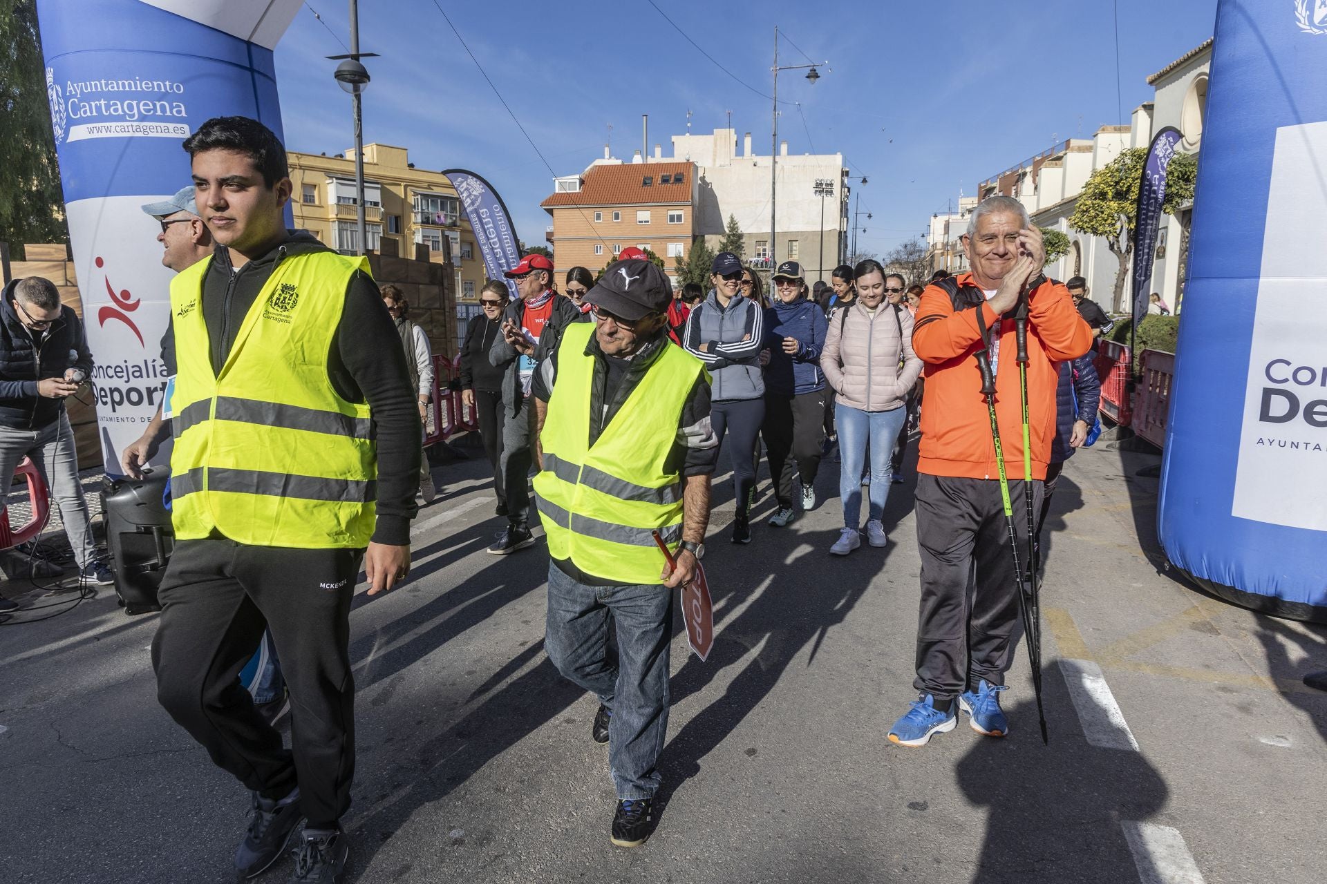 Las imágenes de la II Marcha solidaria subida al Calvario