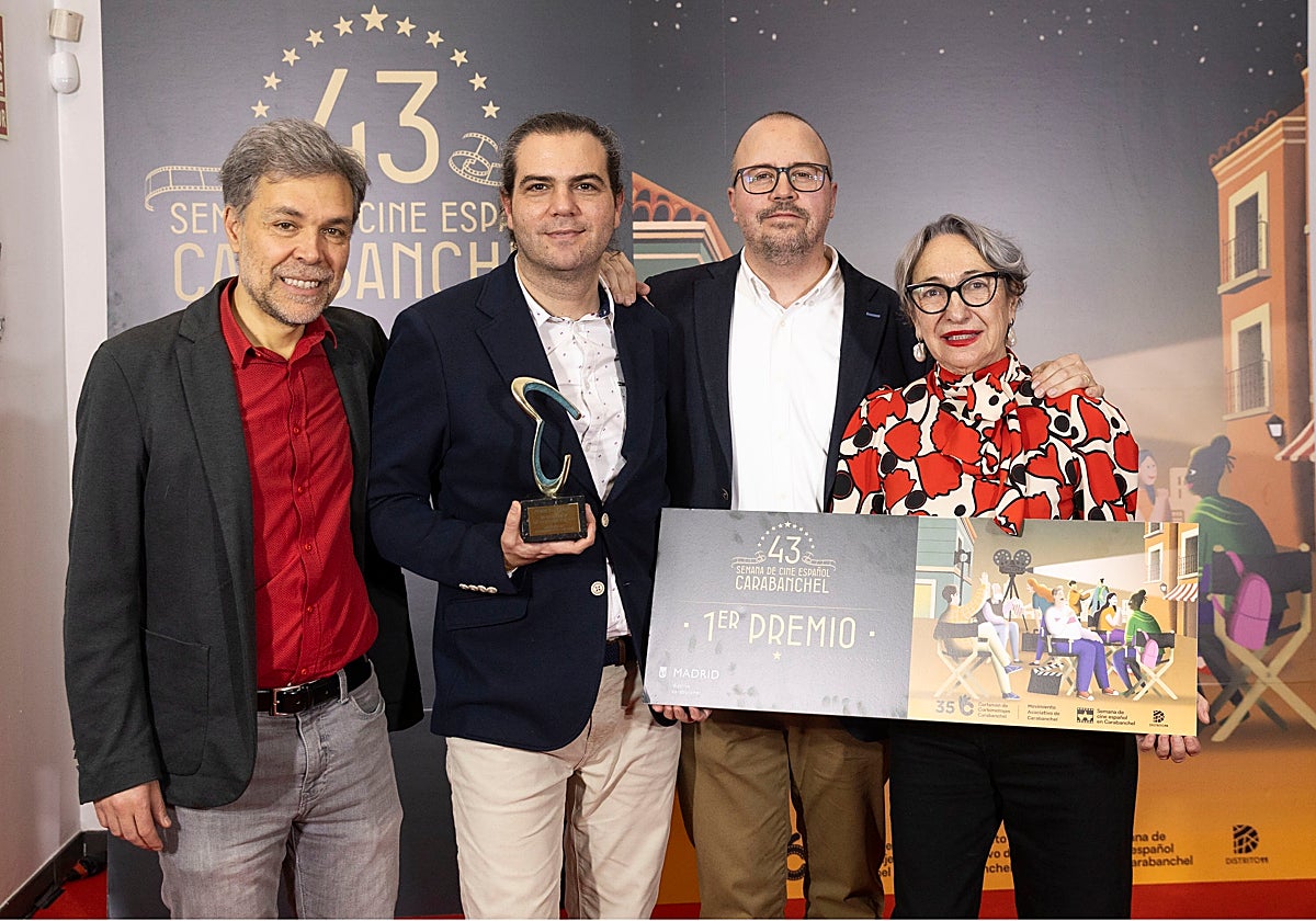 Jesús Soria (coproductor), Jesús Martínez 'Nota' (director), Luisa Gavasa (coprotagonista) y Santiago Pajares (guionista).