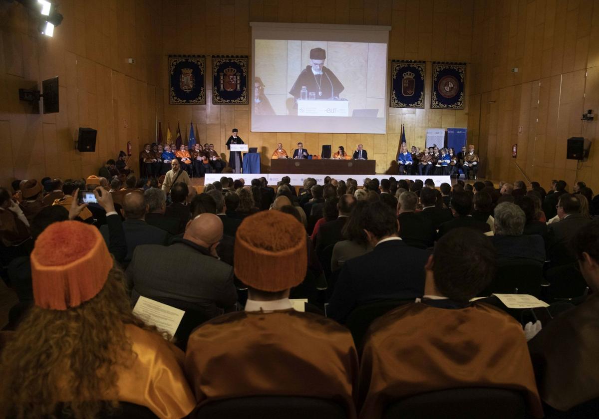 Un momento del acto del día de celebración de Santo Tomás de Aquino en la UPCT.