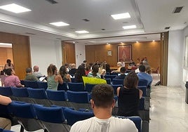 Reunión de una junta de distrito de Orihuela Costa, en una imagen de archivo.