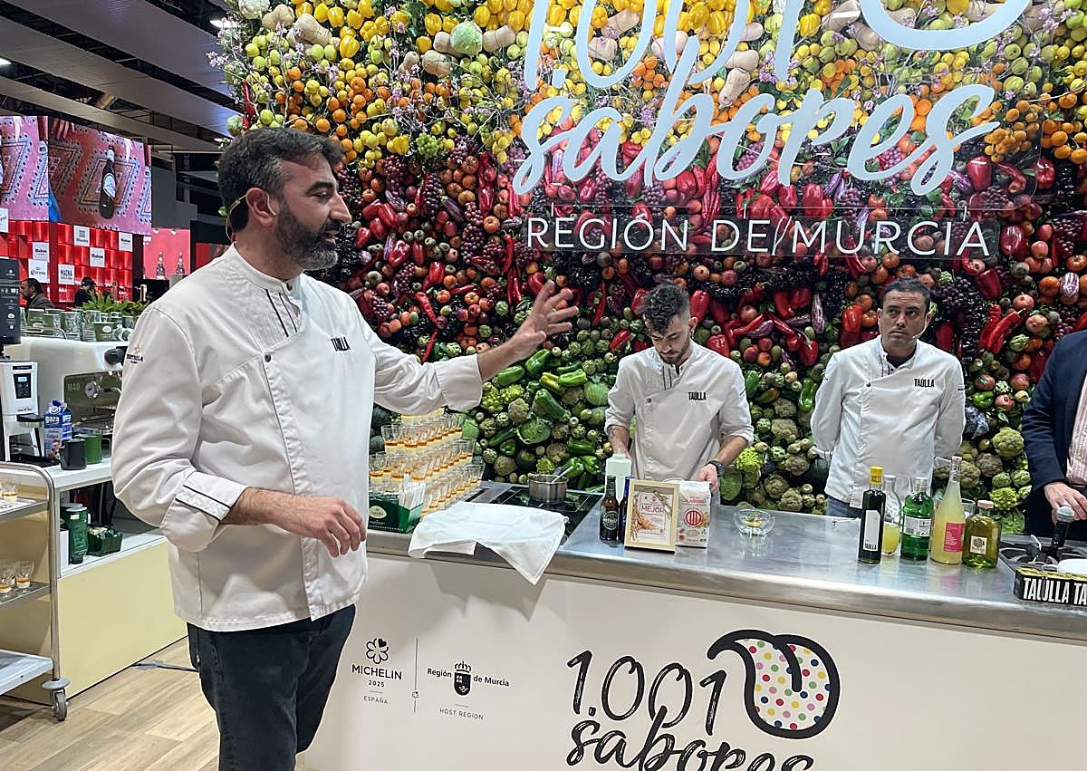 Imagen secundaria 1 - 1. Rodi Fernández, de La Taúlla. 2. Sergio de la Orden, del restaurante El Mosqui. 