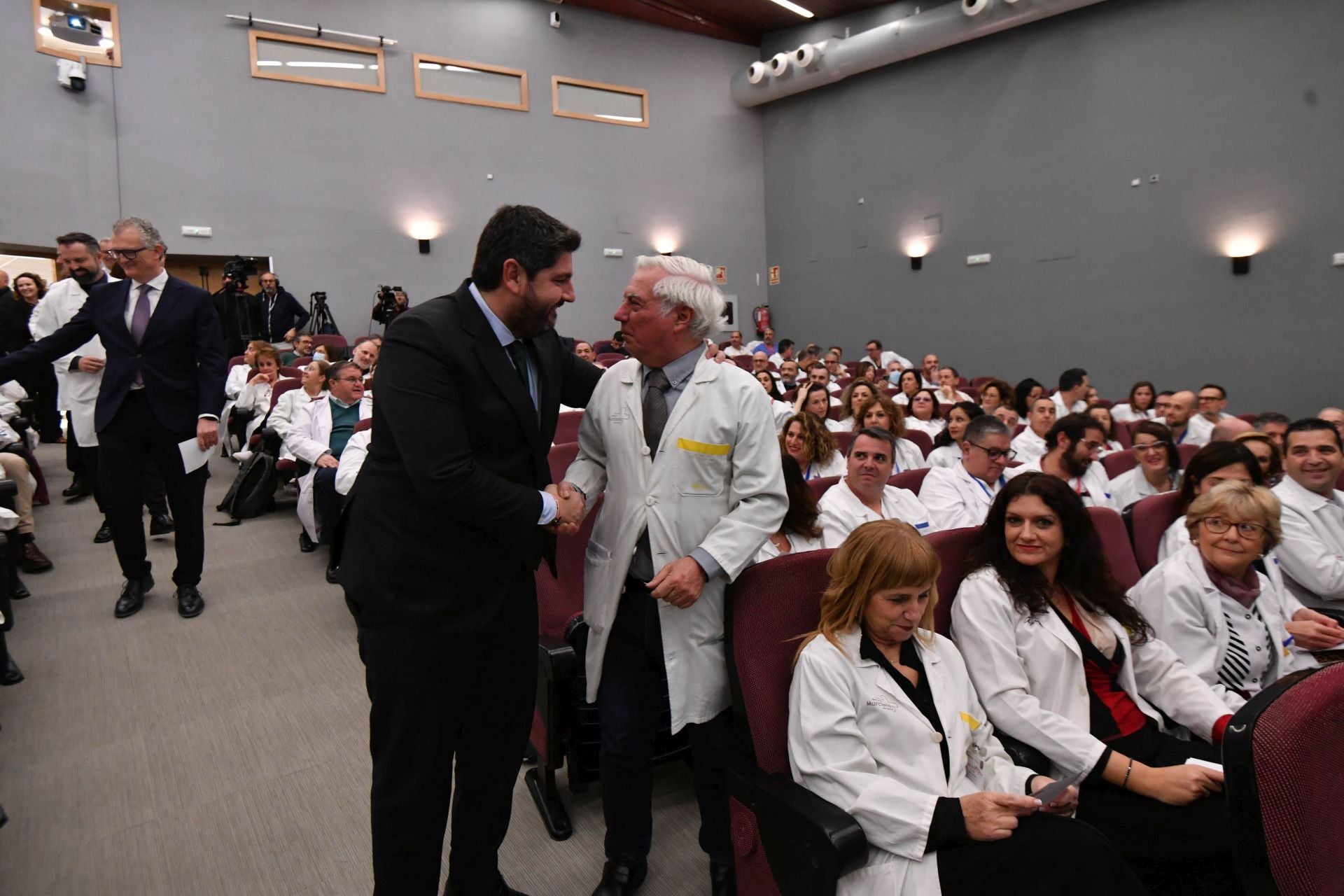 La inauguración de las actividades del 50 aniversario de La Arrixaca, en imágenes