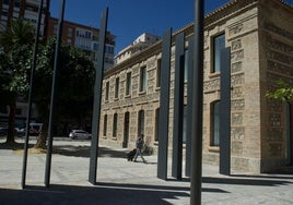 El ala este del edificio administrativo de la Cárcel Vieja acogerá el nuevo restaurante-cafetería, que podrá instalar una terraza.