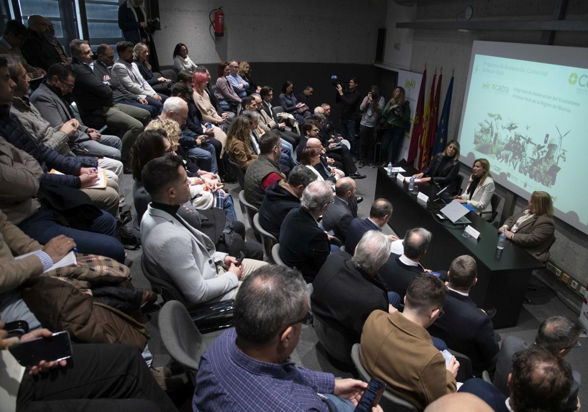 Presentación del nuevo servicio de aceleración de negocios vinculados a la seguridad y defensa, este viernes, en el Ceeic.