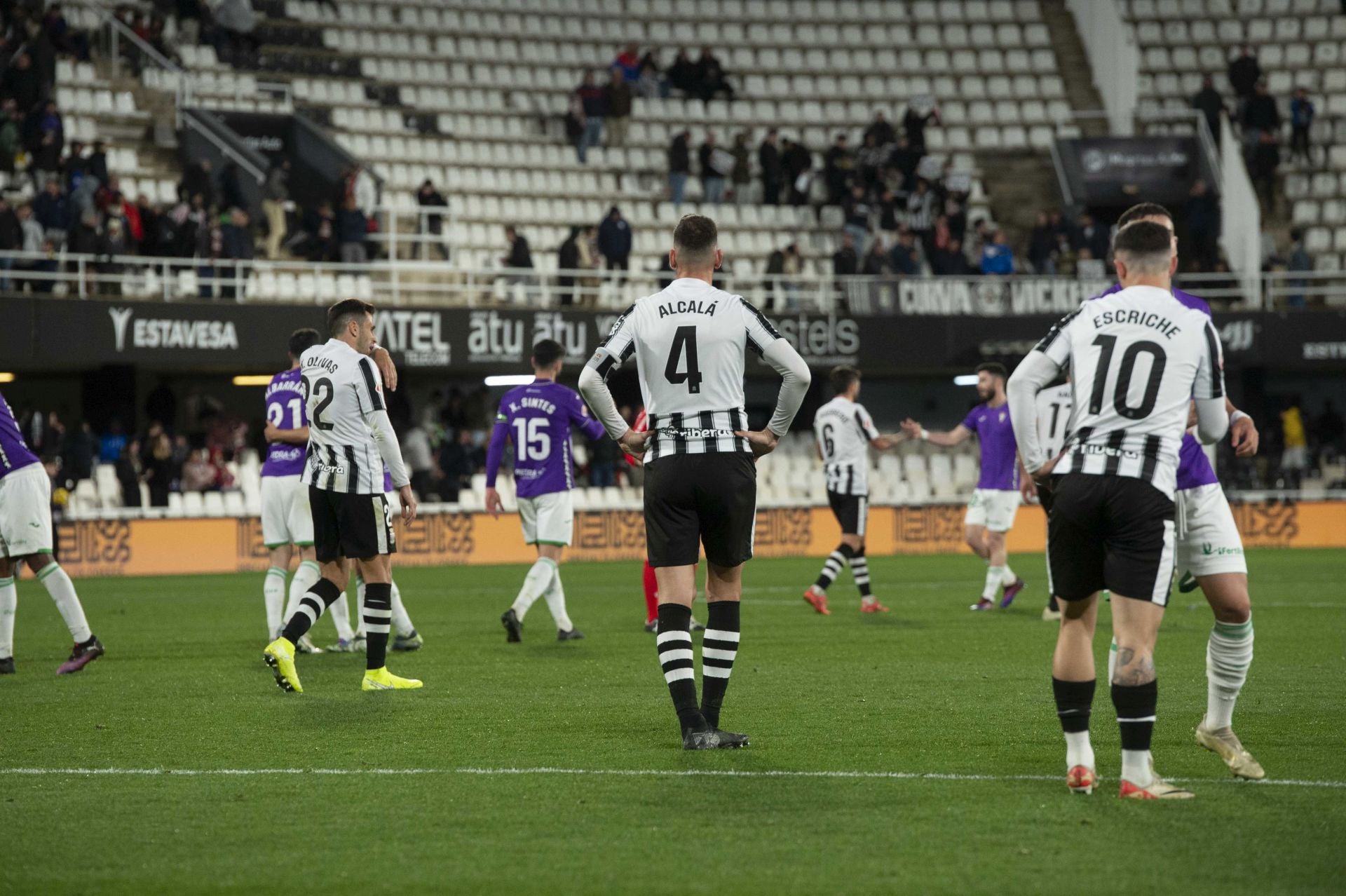El partido del Cartagena frente al Córdoba, en imágenes