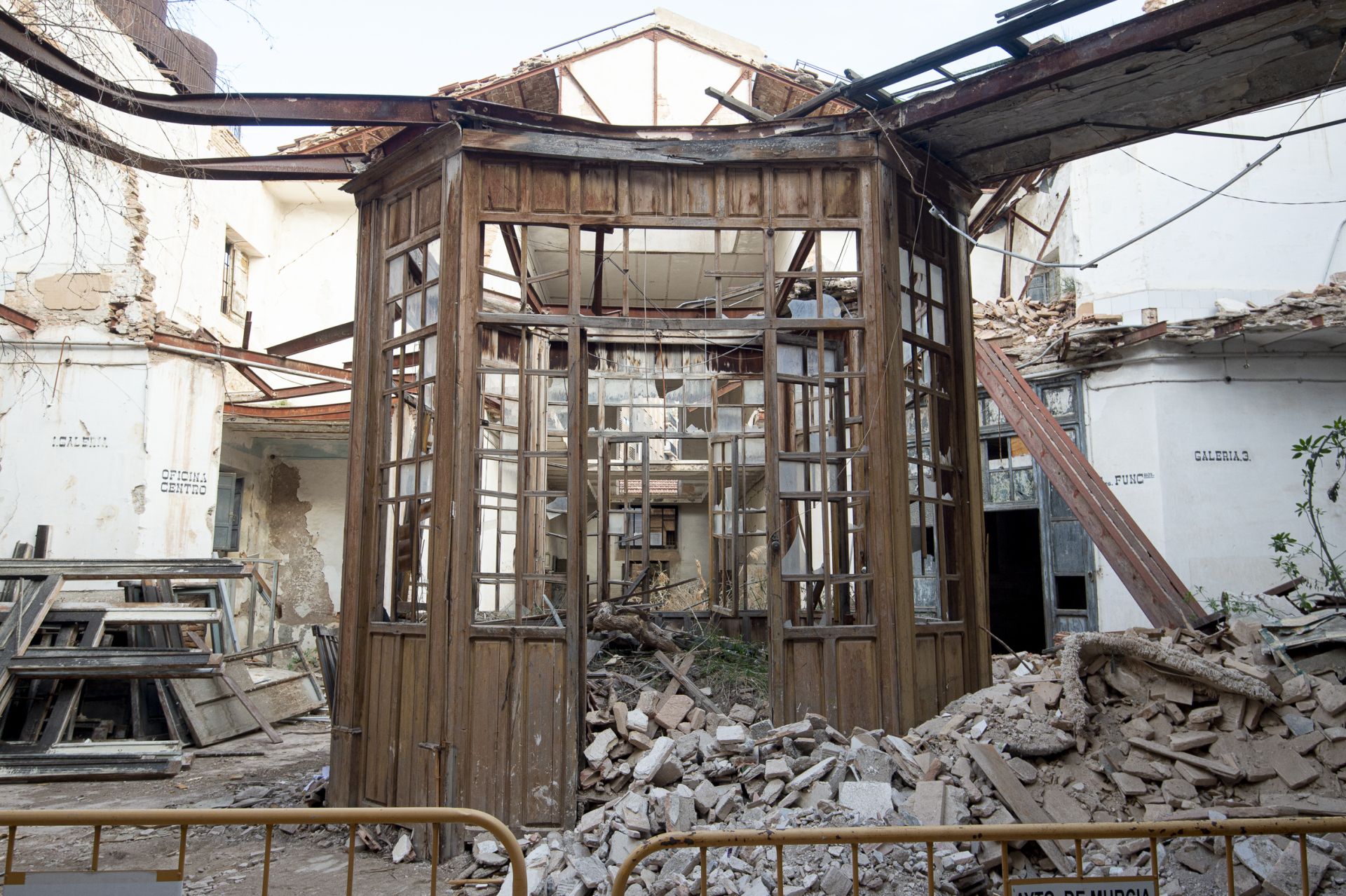 Las obras de consolidación de la estructura de la Cárcel Vieja de Murcia, en imágenes