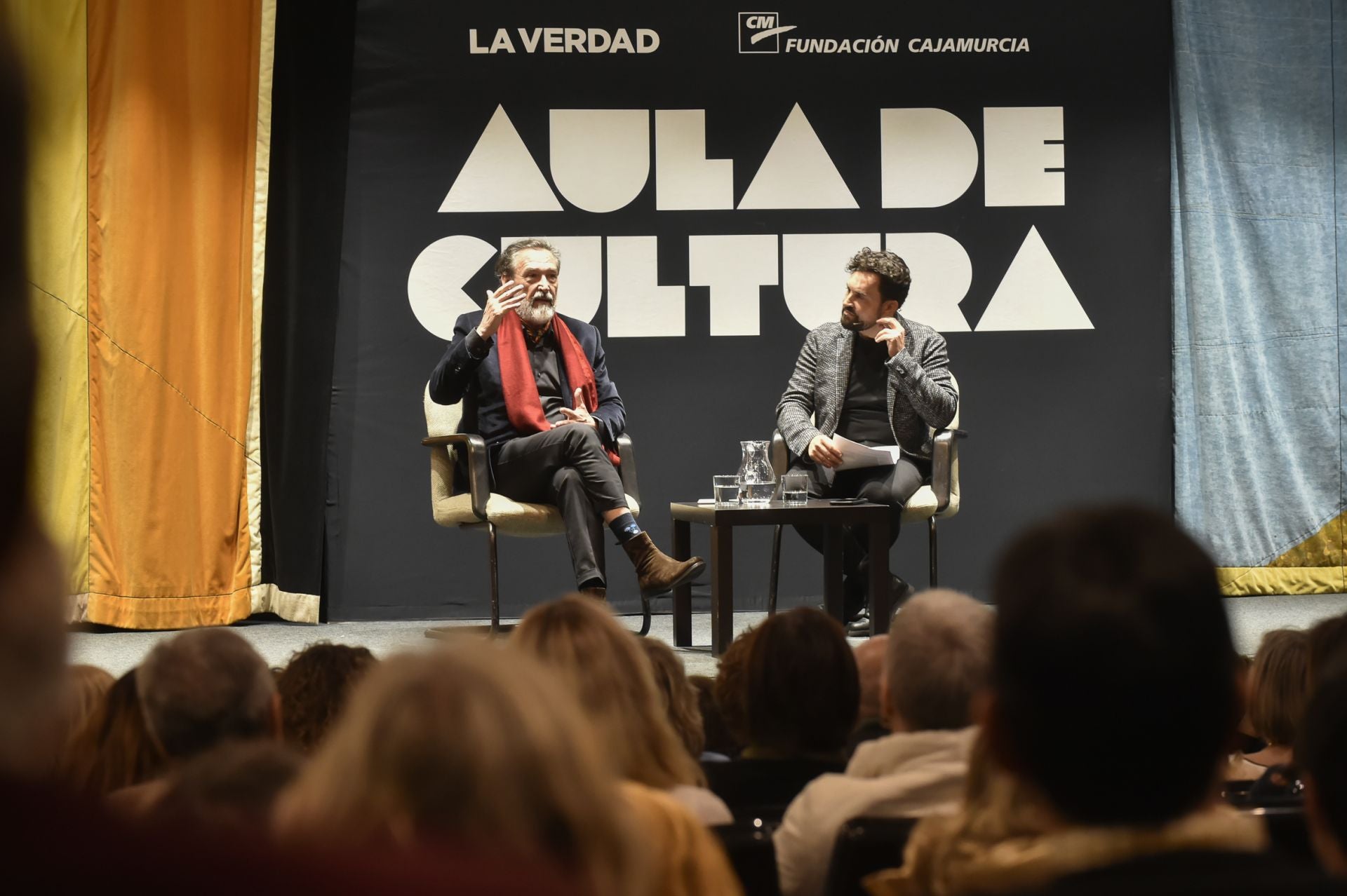 Ginés García Millán, en el Aula de Cultura de LA VERDAD