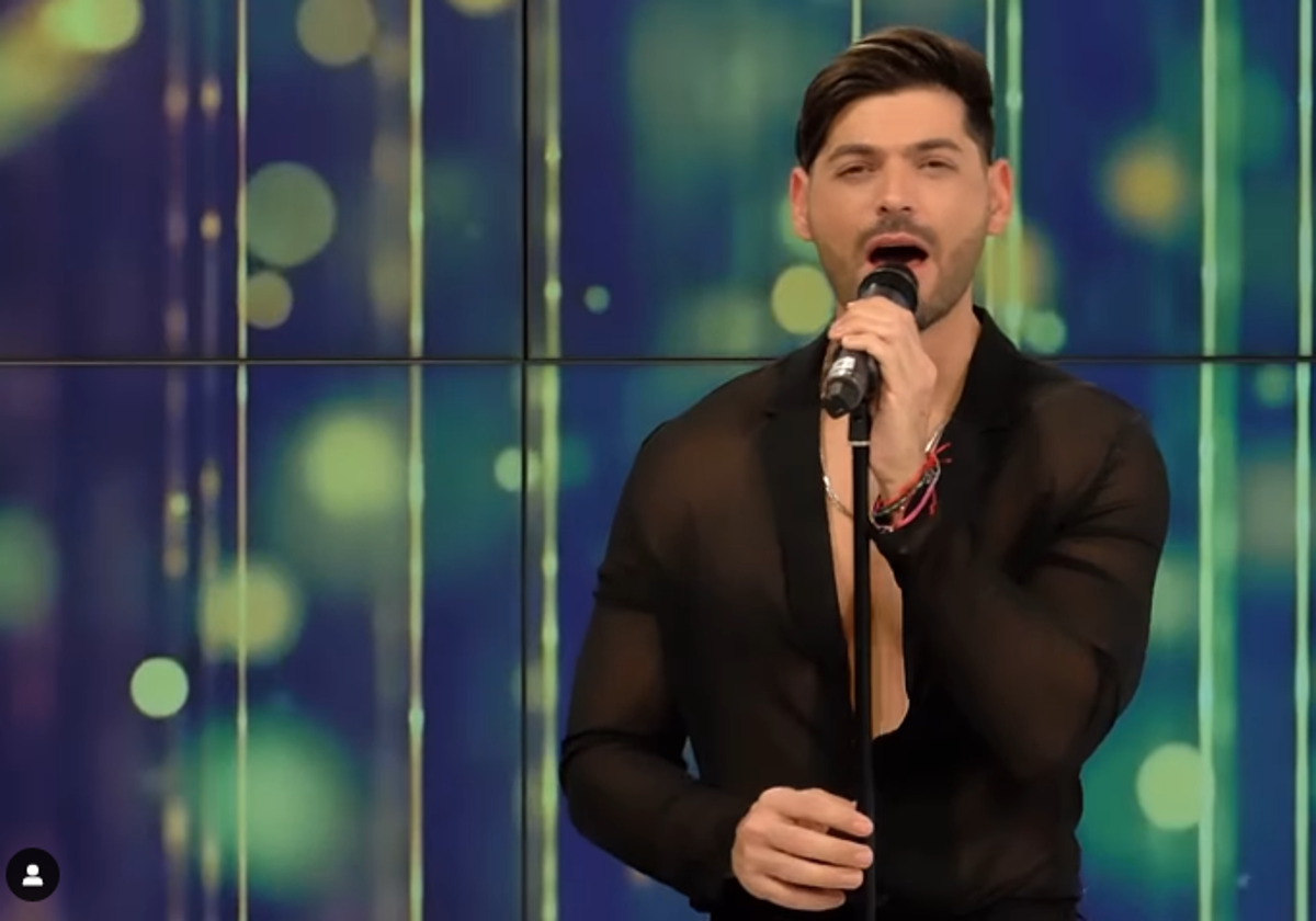 Salva Ortega interpreta la canción con la que Melody representará a España en Eurovisión.