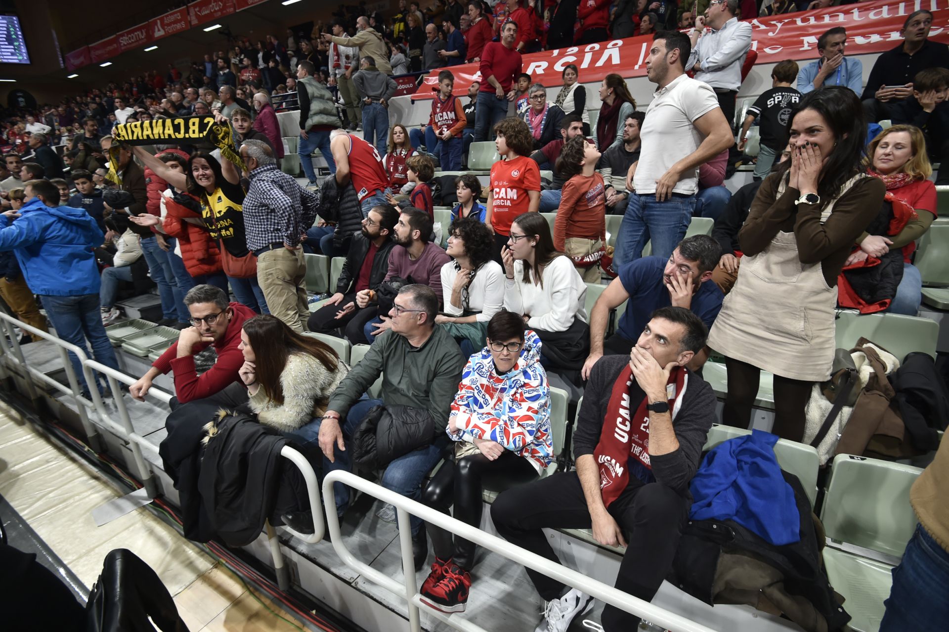 Las imágenes de la derrota del UCAM Murcia contra La Laguna