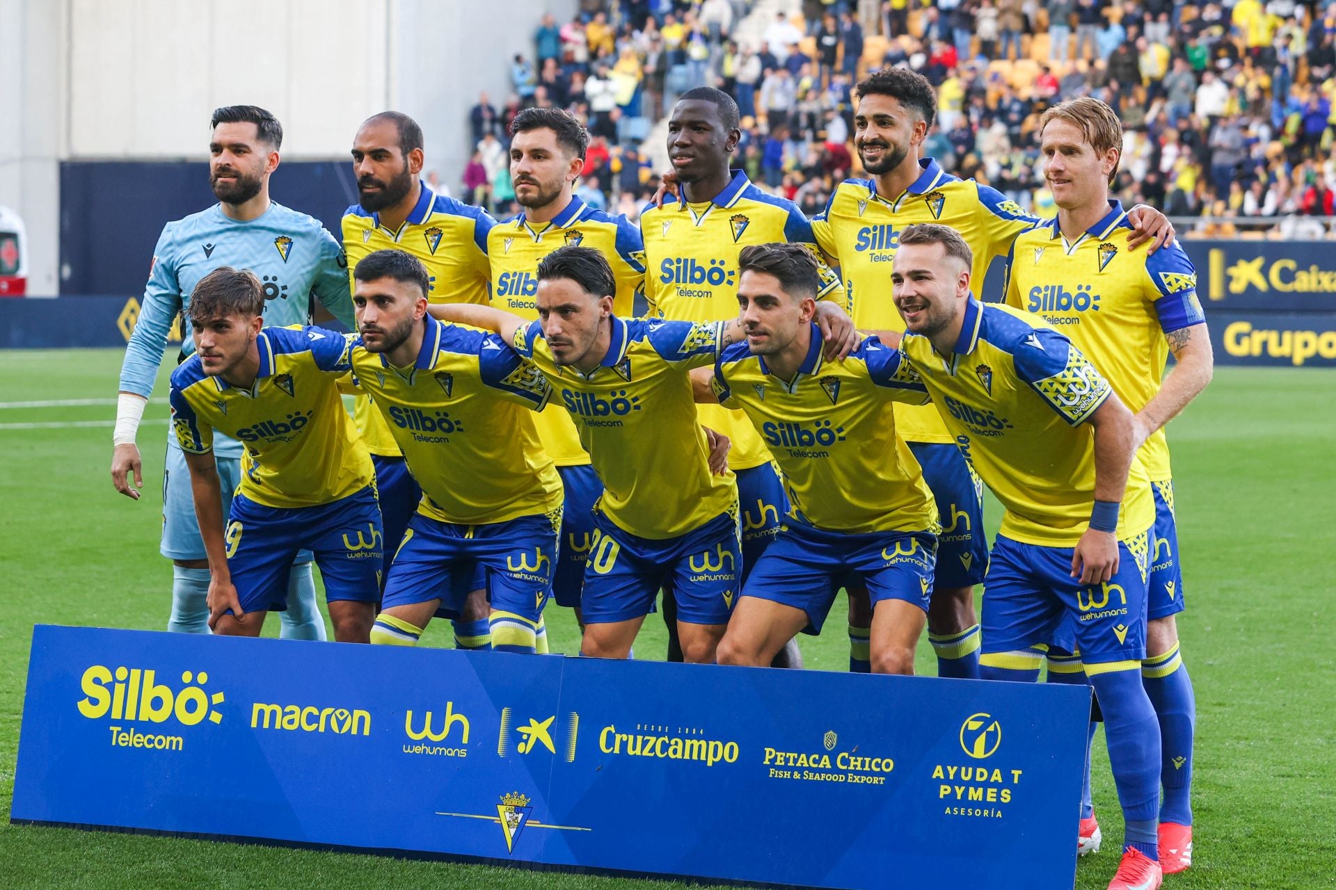 La derrota del Cartagena frente al Cádiz, en imágenes