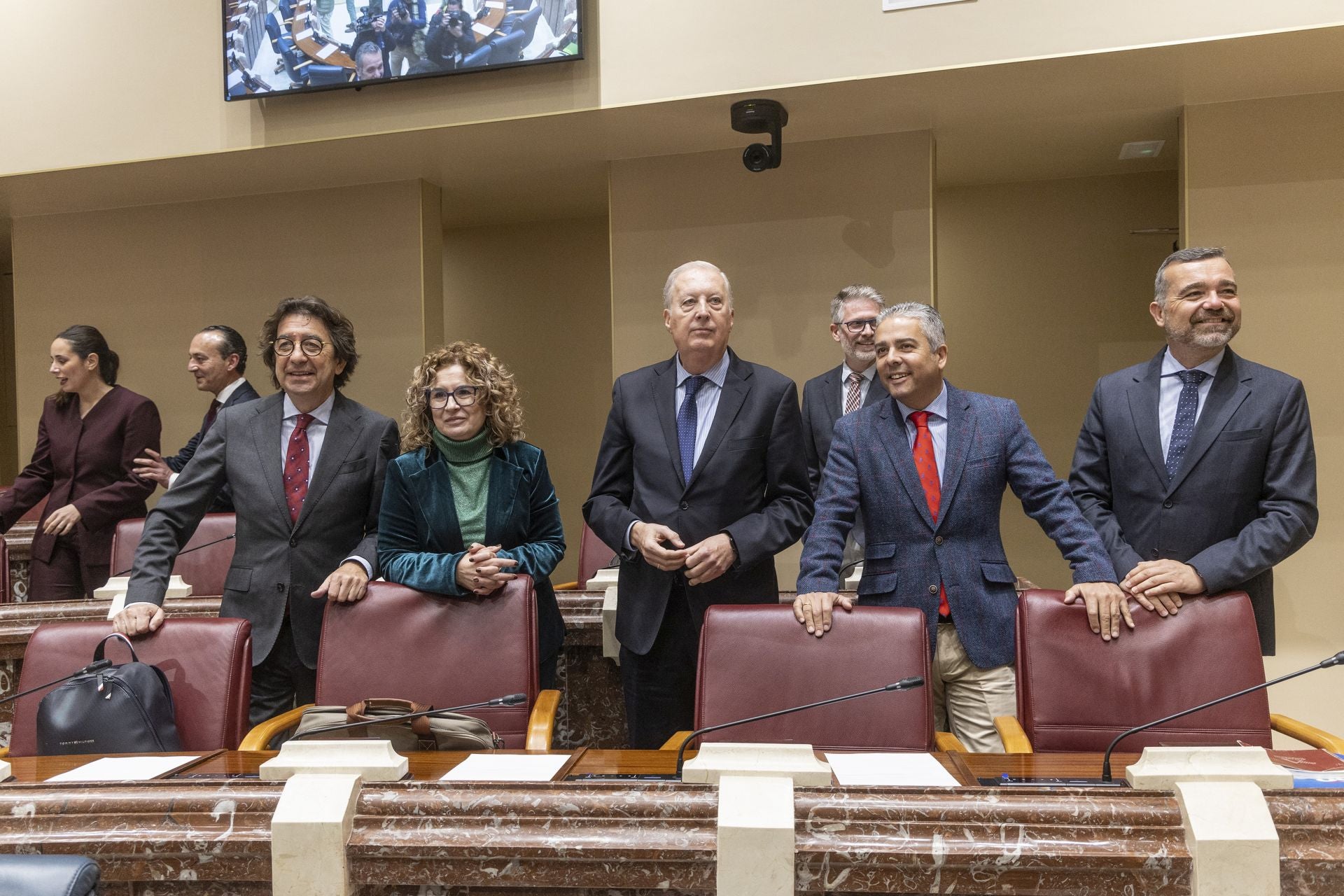 En imágenes, la Asamblea celebra el primer pleno tras su reforma