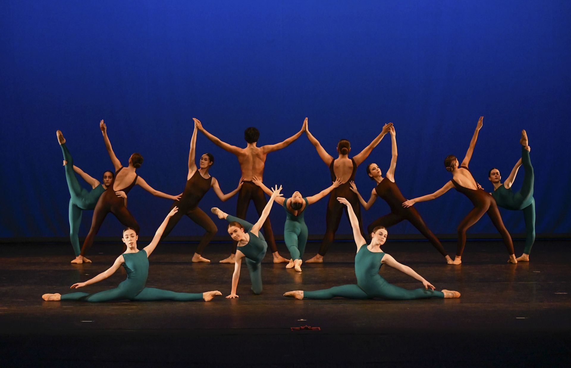 La primera gala de este miércoles del Conservatorio de Danza de Murcia, en imágenes