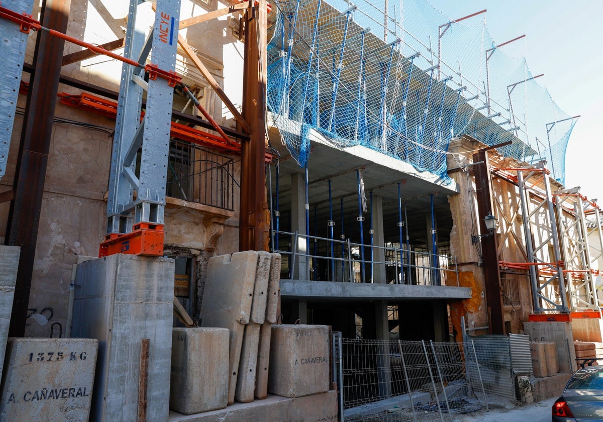 Obras de construcción del Palacio de Justicia.